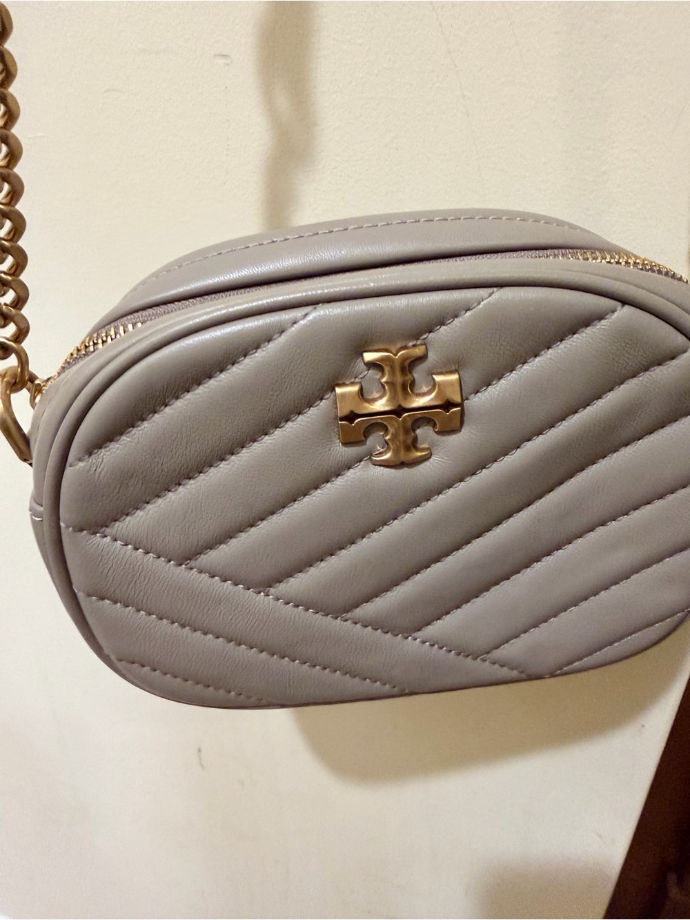 Tory Burch Kira Chevron Small Camera Bag - Picture 8 of 12